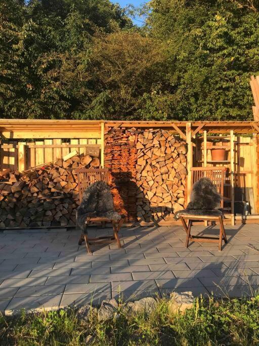 Eifelhausaufzeit-Vulkaneifel-Architekten-Chalet Mit Sauna Im Vulkankrater Immerath Extérieur photo