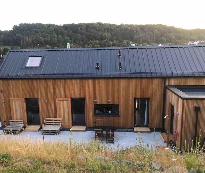 Eifelhausaufzeit-Vulkaneifel-Architekten-Chalet Mit Sauna Im Vulkankrater Immerath Extérieur photo